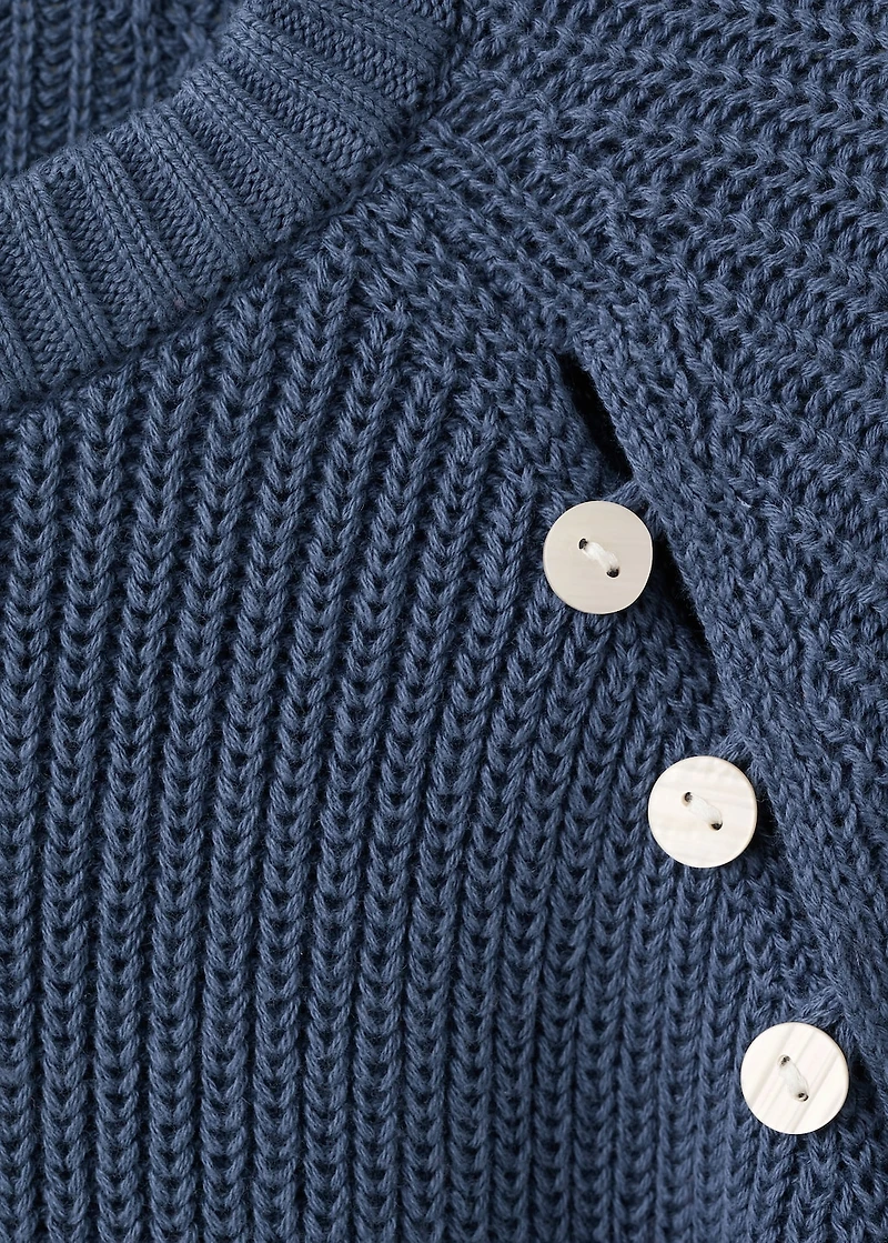 Buttons detail knit sweater