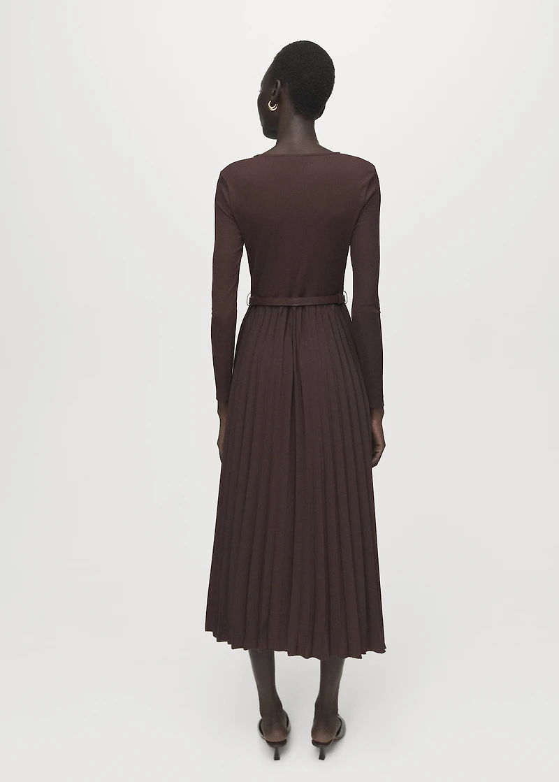 Flared midi-dress with belt