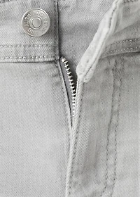 Straight low-rise jeans