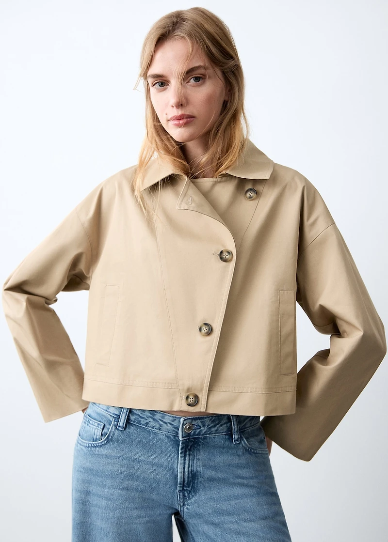 Short trench coat