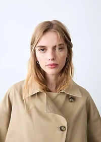 Short trench coat