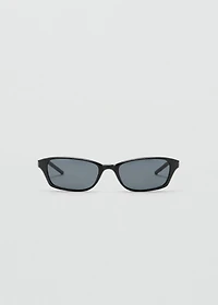 Thin-frame sunglasses