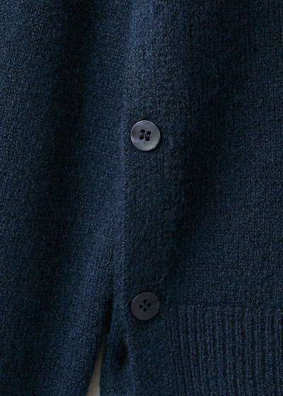 Buttons detail knit sweater