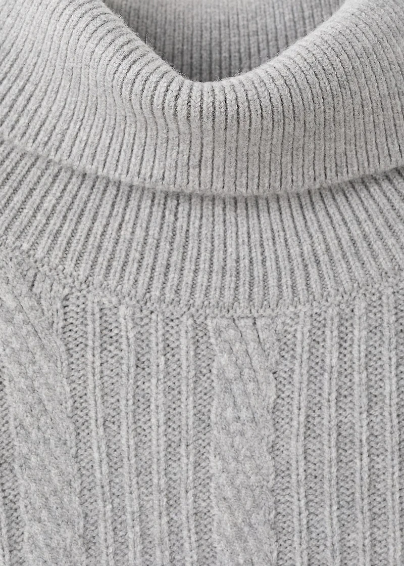Structured turtleneck sweater