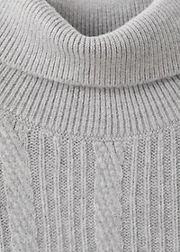 Structured turtleneck sweater