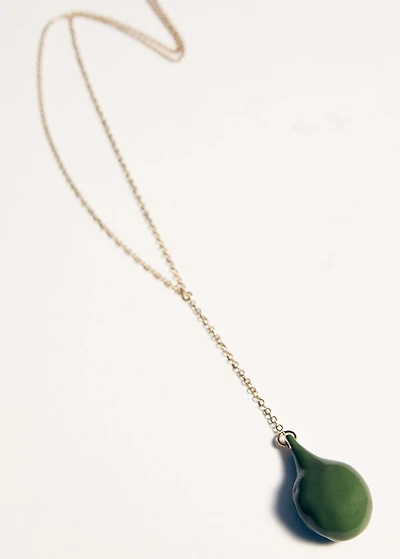 Metal pendant necklace