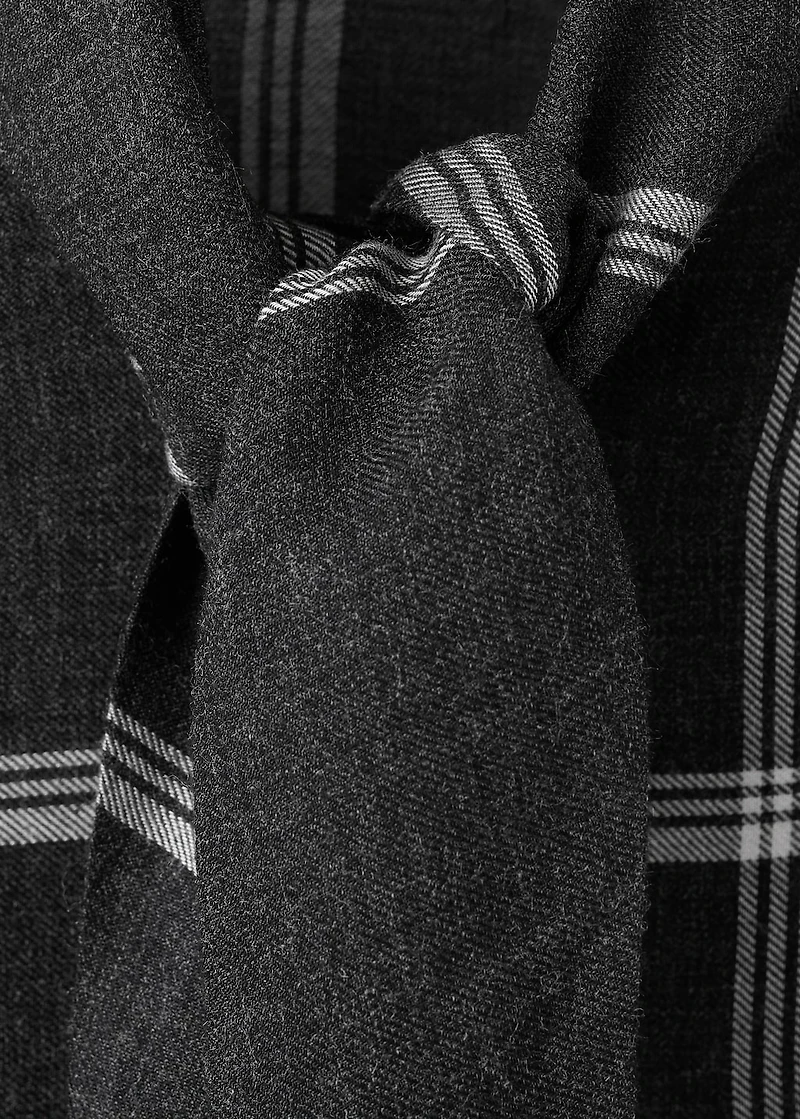 Blouse with check pattern and foulard collar