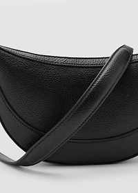 Oval shoulder bag