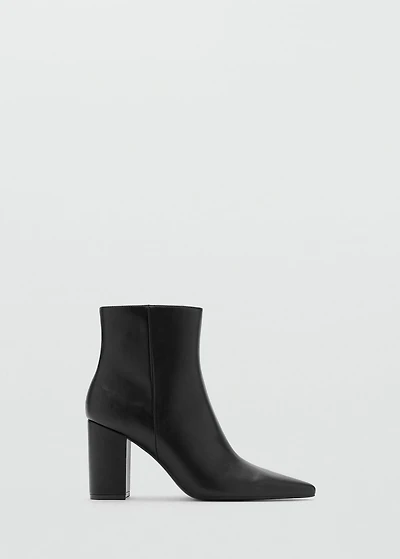 Ankle boots with block heel