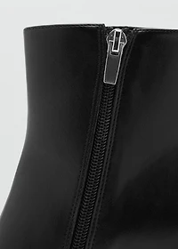 Ankle boots with block heel