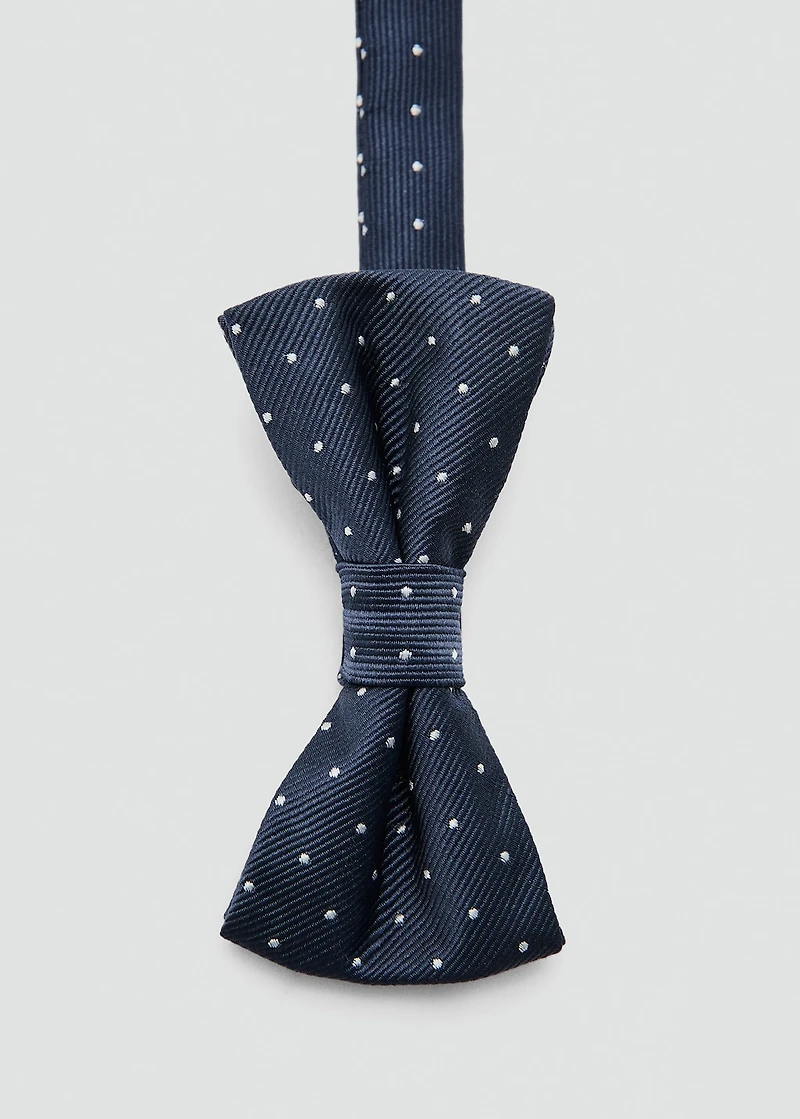 Polka-dots bow tie