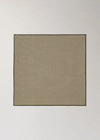 Linen napkins with contrasting overlock