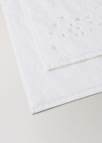 Children's bath towel with embroidered stars