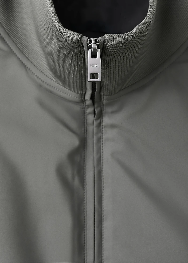 Lightweight quilted vest