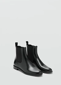 Elastic panels leather ankle boots