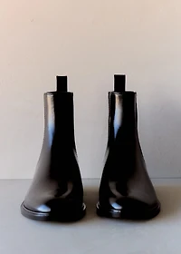 Elastic panels leather ankle boots