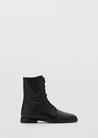 Lace-up leather ankle boots