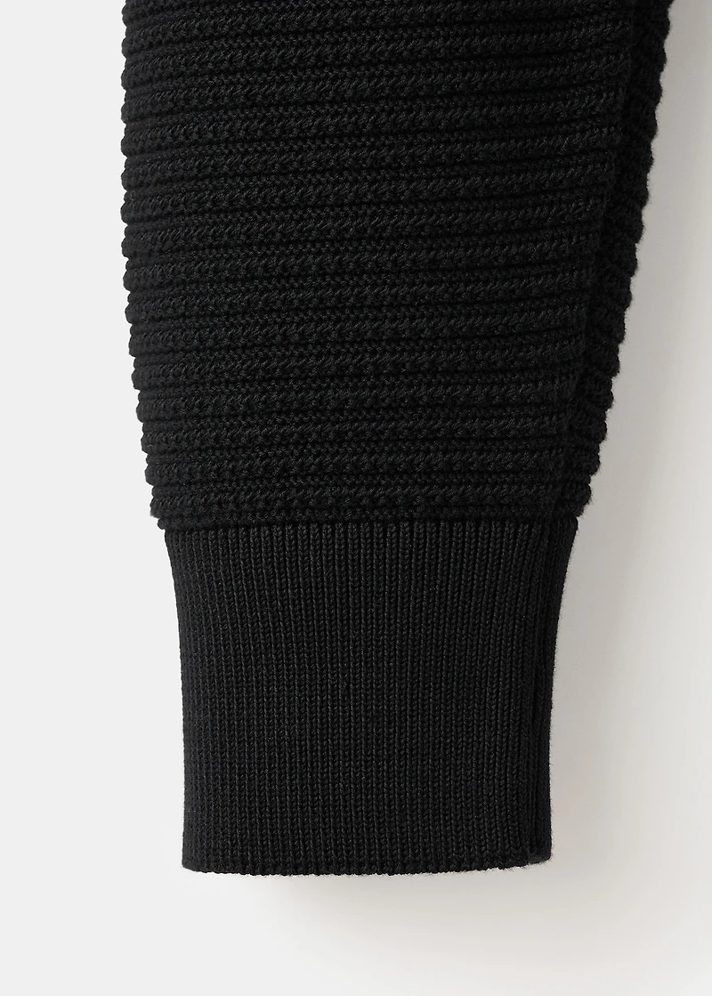 Structured knitted cardigan with zip