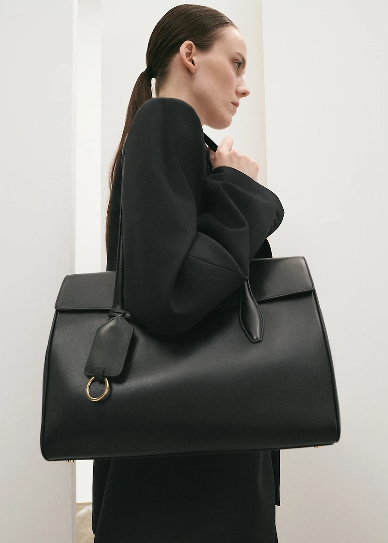 Leather shopper bag with charms