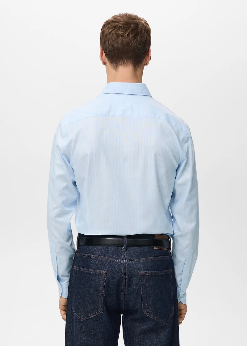100% cotton slim-fit striped shirt