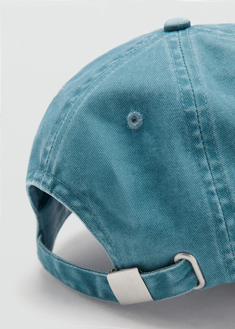 Embroidered detail cap