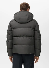 Short water-repellent puffer jacket