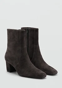 Ankle boot with block heel