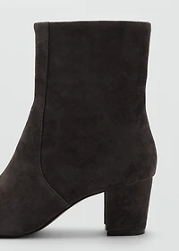 Ankle boot with block heel