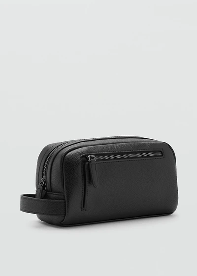 Zipped pebbled cosmetic bag