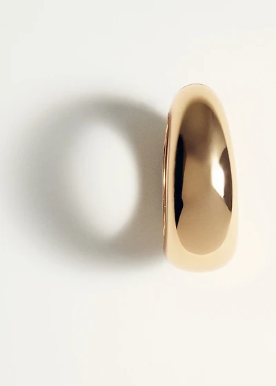 Rigid volume bracelet