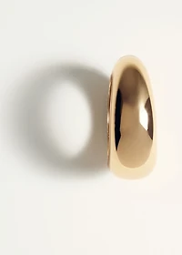 Rigid volume bracelet