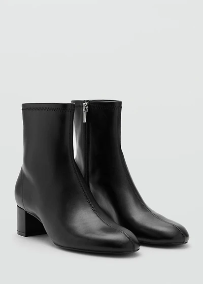 Round-toe block-heel ankle boots