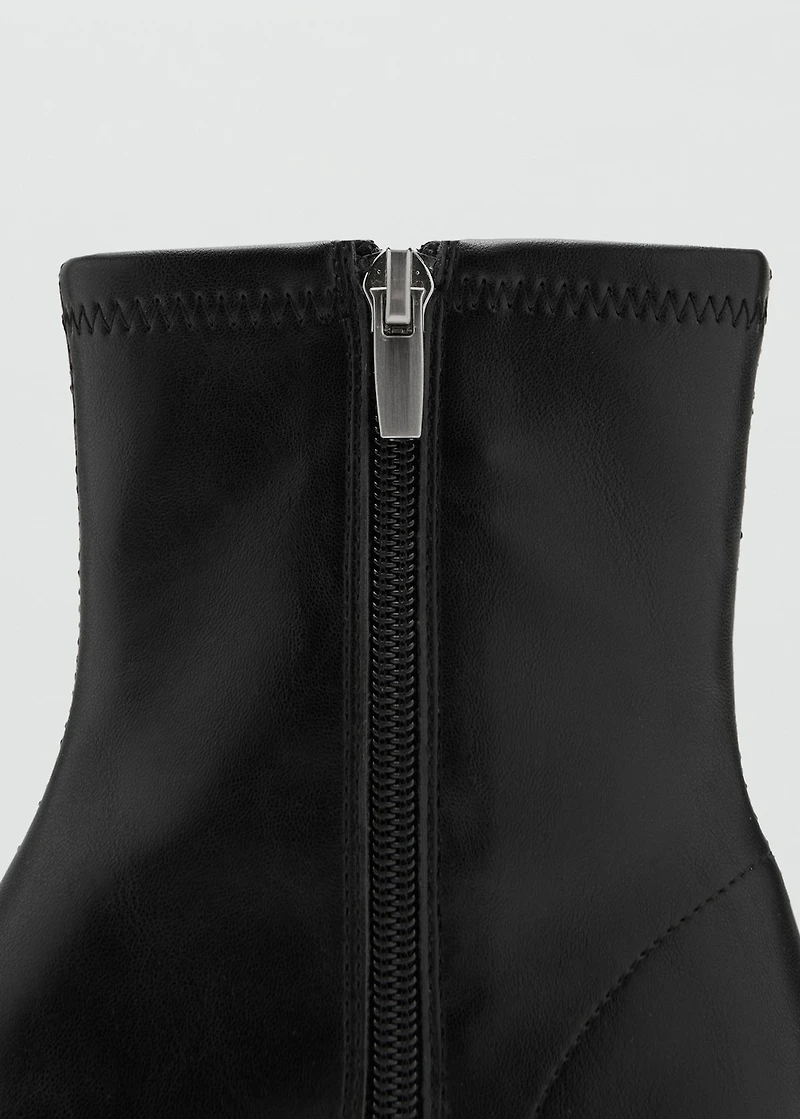 Round-toe block-heel ankle boots