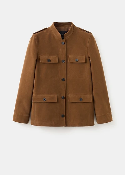 Collarless jacket with pockets