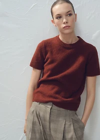 Short-sleeved knitted sweater