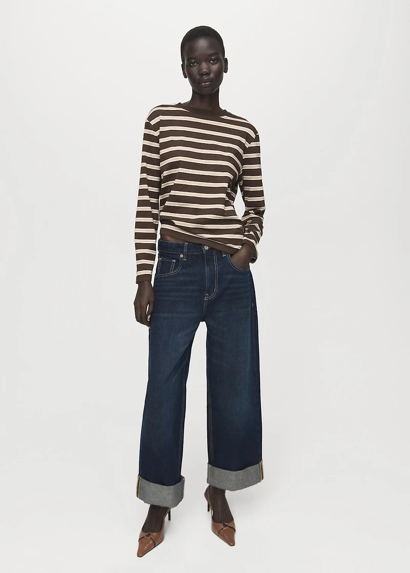 Long-sleeved striped t-shirt