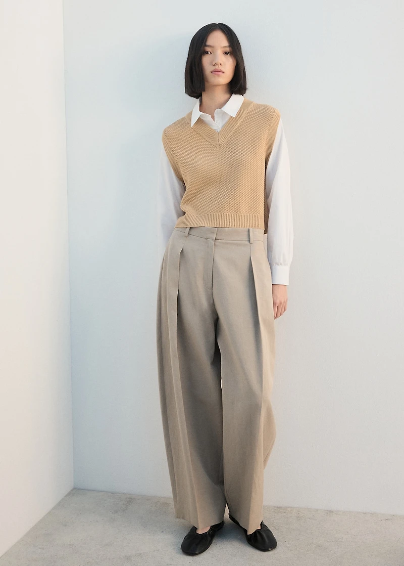 Mixed V-neck sweater