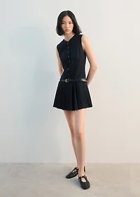 Pleated dress with belt