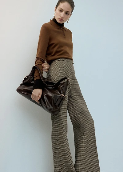 Shoulder bag with buckles detail