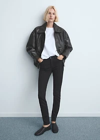 Mid-rise skinny jeans