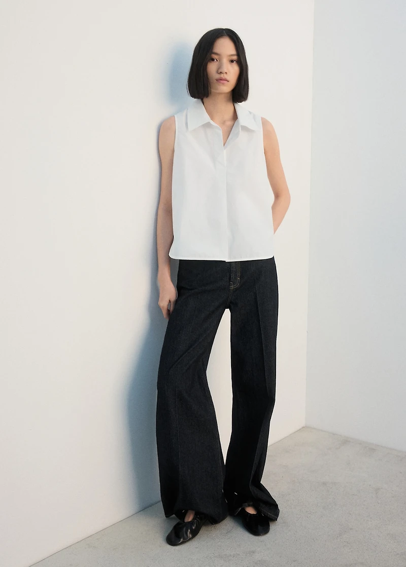 Sleeveless cotton shirt