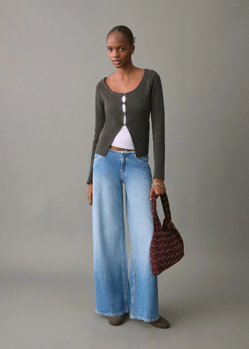 Low-waist wide leg jeans