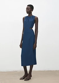 Crinkled-effect dress with cut-out