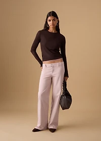 Low-waist jeans with seams