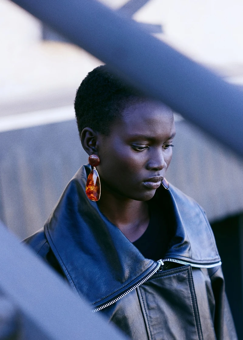 Resin pendant earrings