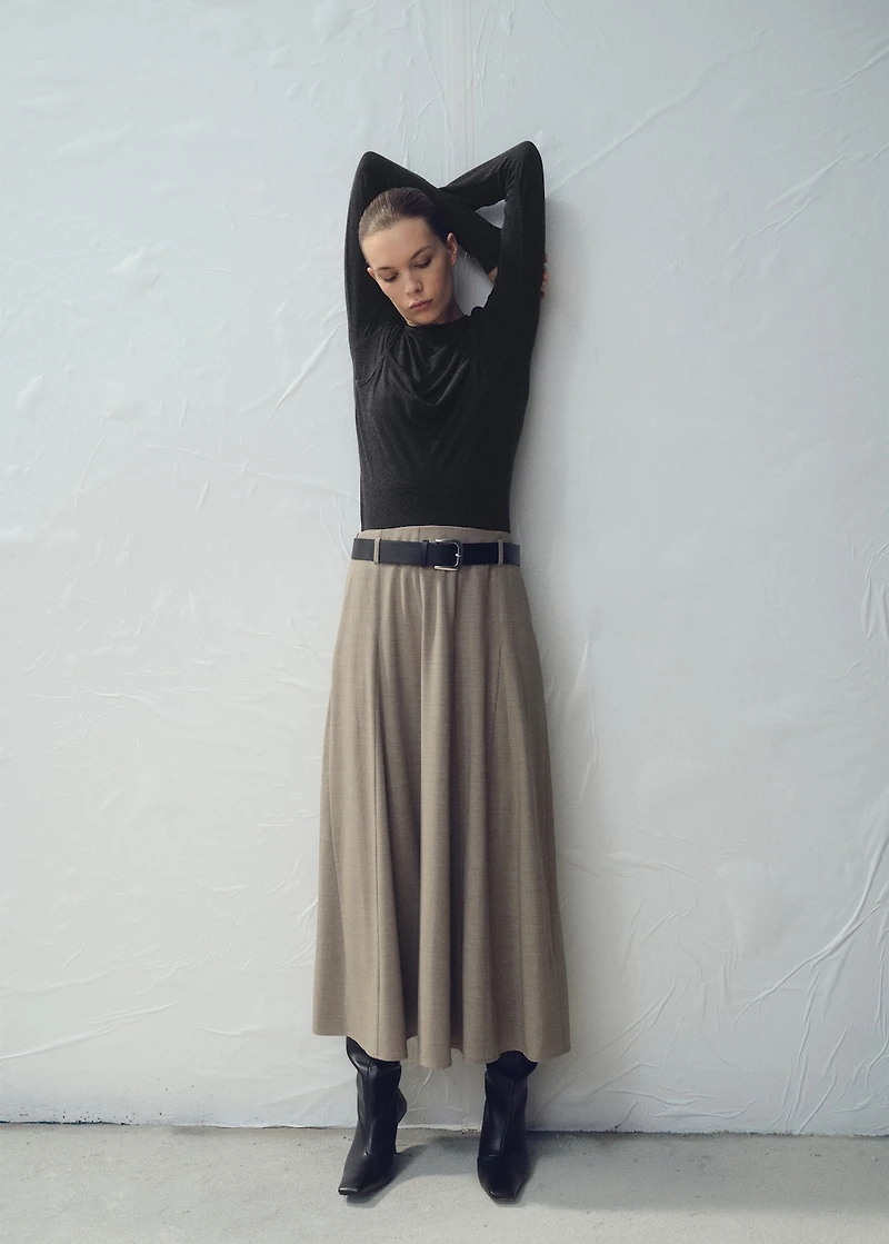 A-line skirt with godets and belt
