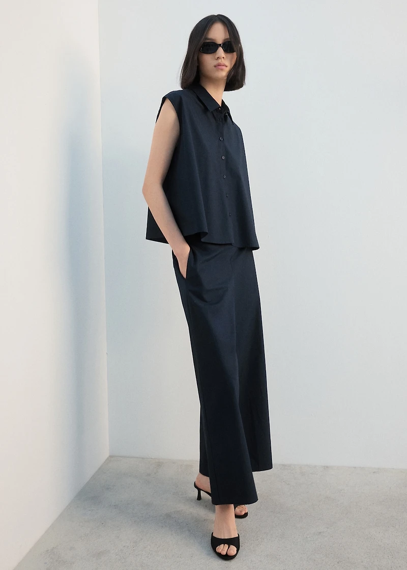 Sleeveless cotton shirt