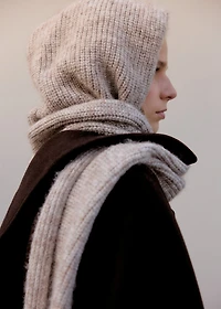 Combined-knit scarf