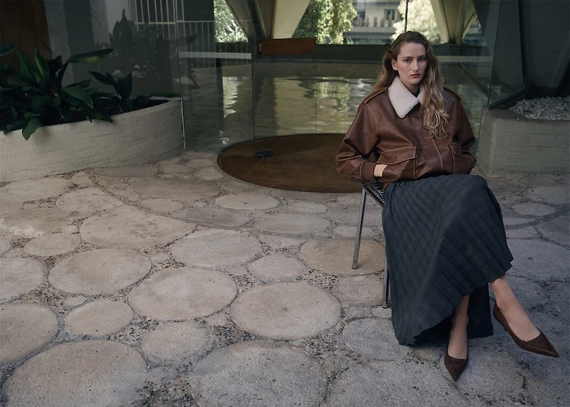 Checked pleated skirt