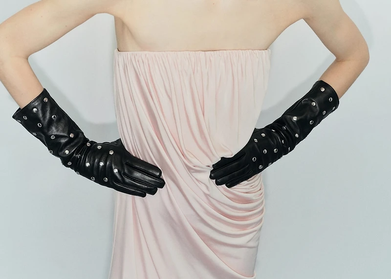 Studded leather gloves